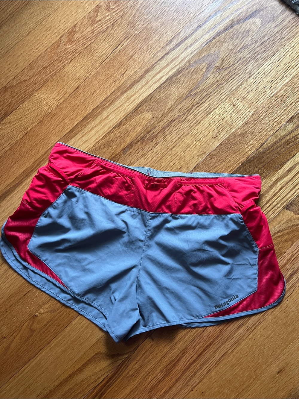 Patagonia Women's Two-Tone Athletic Shorts - red & Light Gray